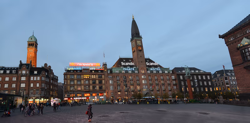 First Copenhagen China Festival Brings Mid-Autumn Culture to City Hall Square